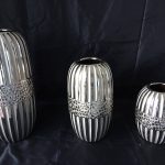 Conjunto de Jarras em Cerâmica Prateadas